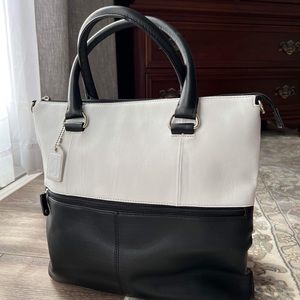 Soprano Black and White tote Never Used